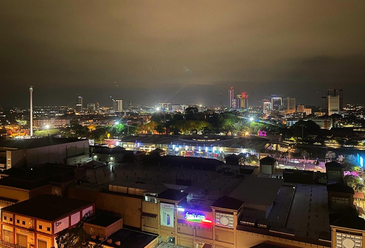 Amadel Residence 爱媄德民宿 16 Malacca Екстериор снимка